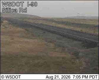 Traffic Cam George › West: I-90 at MP 144: Gorge Concert Exit