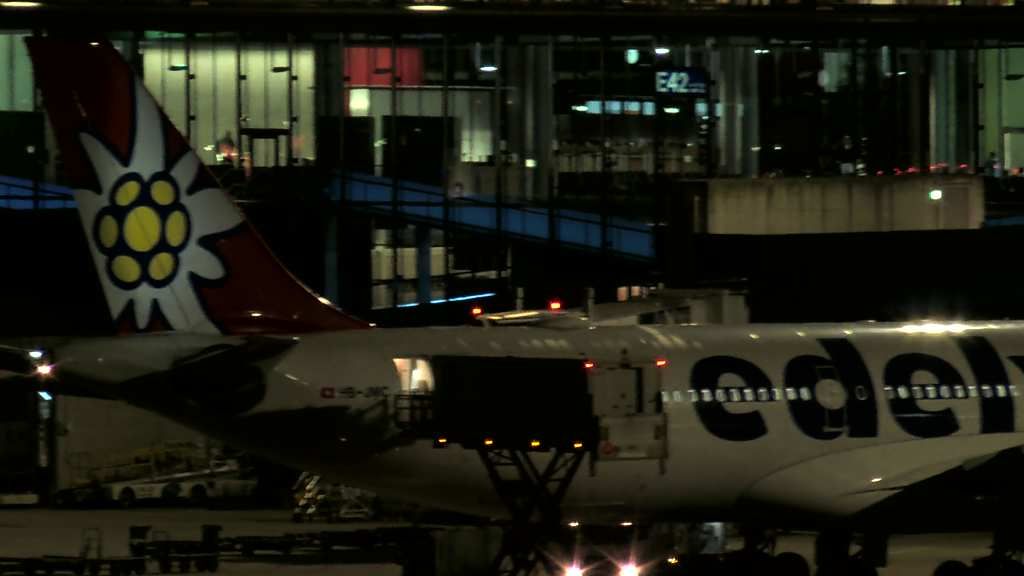 Kloten: Airport station - Webcam Operation Center