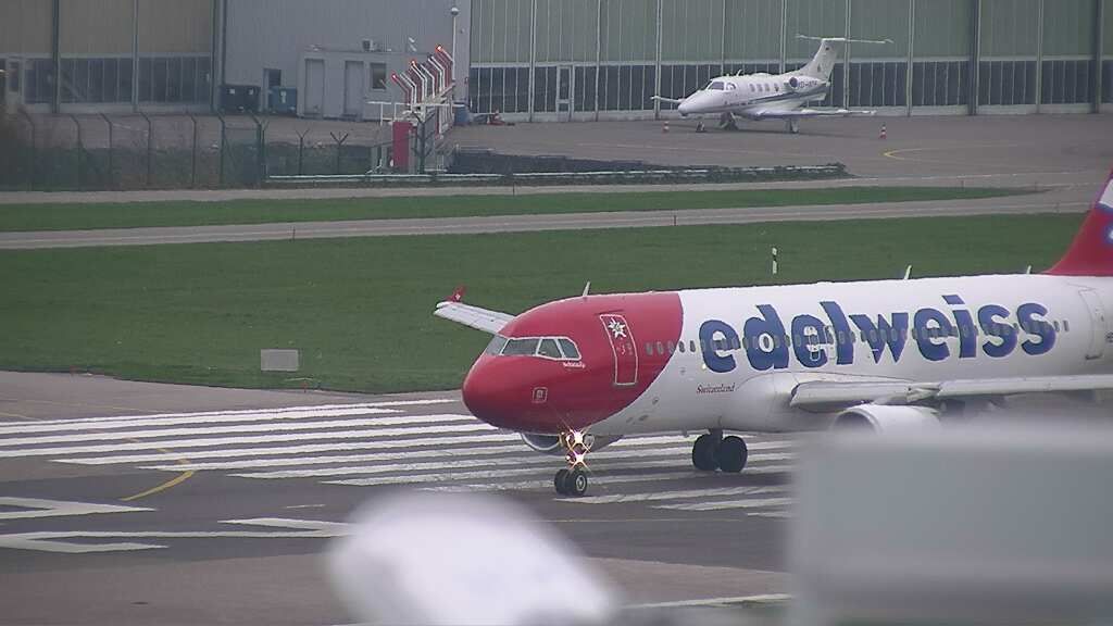 Kloten: Airport station - Webcam Operation Center