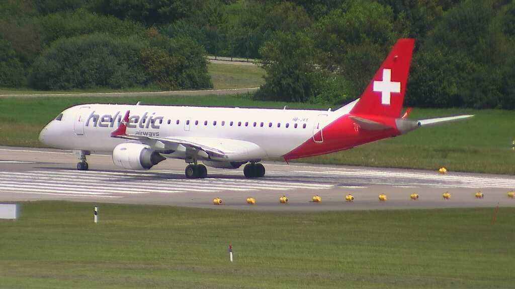 Kloten: Airport station - Webcam Operation Center