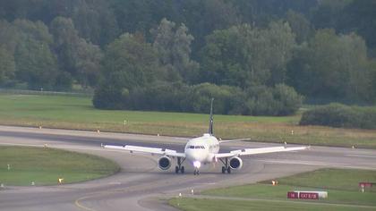 Kloten: Airport station - Webcam Operation Center