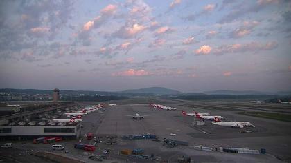 Kloten: Airport station - Webcam Operation Center