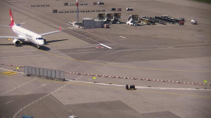 Kloten: Airport station - Webcam Operation Center