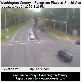 Traffic Cam Hillsboro: Washington County - Evergreen Pkwy at Stucki Ave