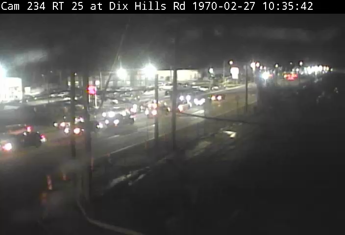 Traffic Cam Huntington Bay: NY 25 at Dix Hills Road