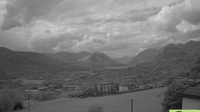 immagine della webcam nei dintorni di Suello: webcam Monte Marenzo