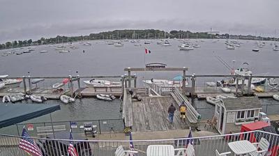 Beverly Harbor: Scenic Yacht Club Views