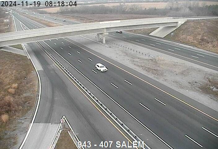 Traffic Cam Pickering: 407 Near Salem Road