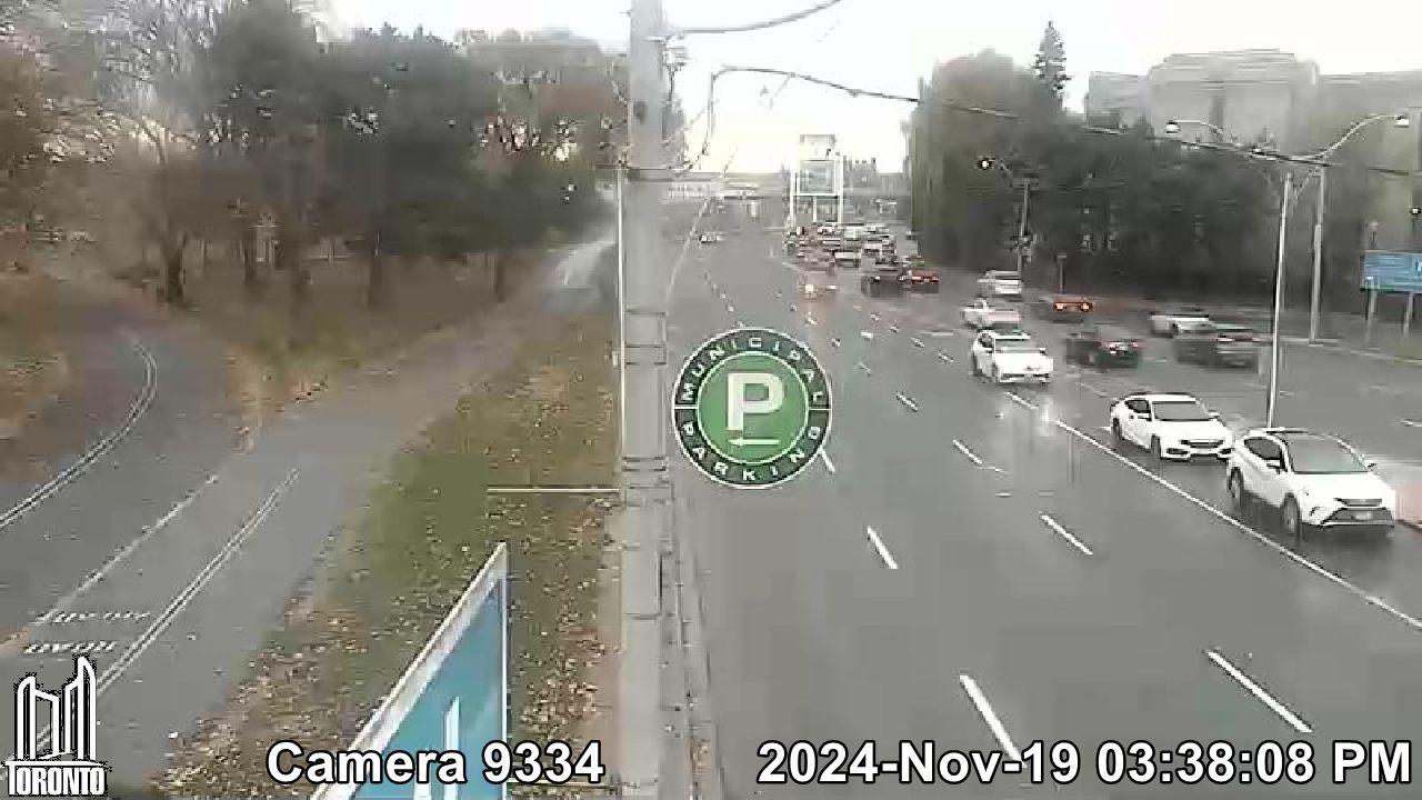 Scenic Traffic at Lake Shore W, Old Toronto Webcam