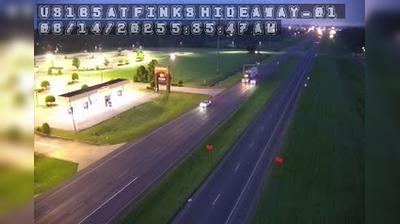 Traffic at Finks Hideaway on US 165