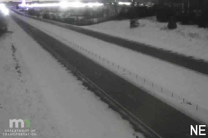 Traffic Cam Faribault: I-35 SB (MP 61.1)