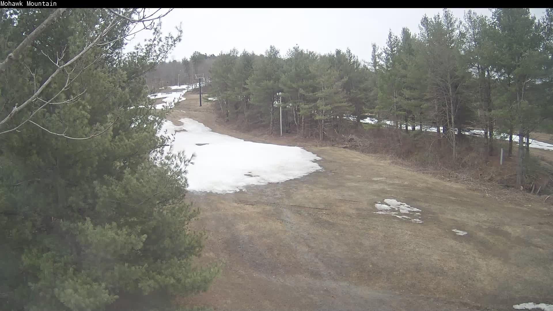 Traffic Cam Cornwall › South-East: Mohawk Mountain