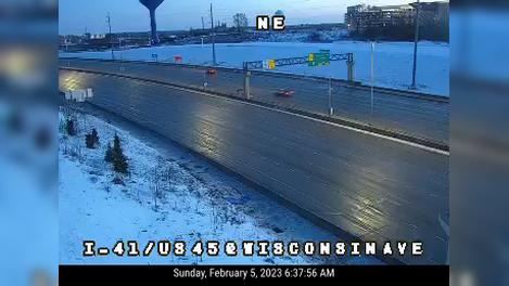 Traffic Cam Bay View: I-41/US 45 at - Ave