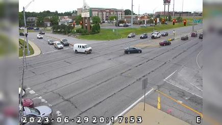 Traffic Cam Fort Wayne: US 24: sigcam-01-002-186 US 24 @ ELLISON RD