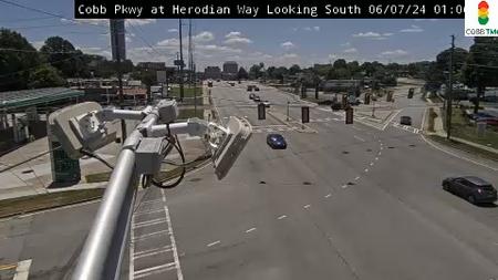 Traffic Cam Smyrna: 111828--2