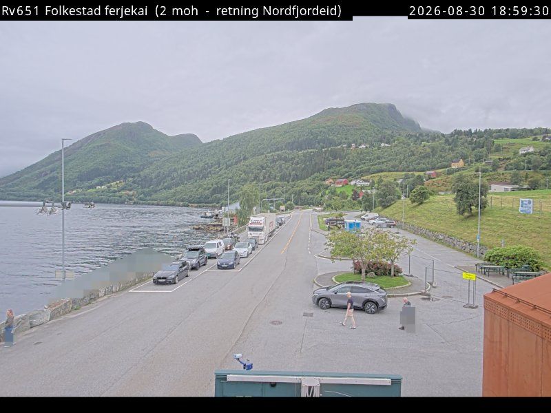 Traffic Cam Folkestad: R651 - ferjekai (Nordfjordeid)