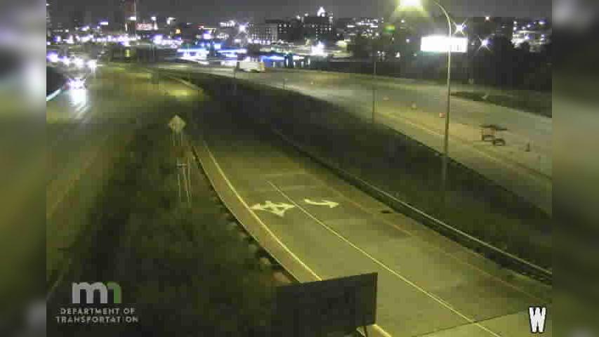 Traffic Cam St. Paul: I-94: I-94 E-W @ Mounds Blvd