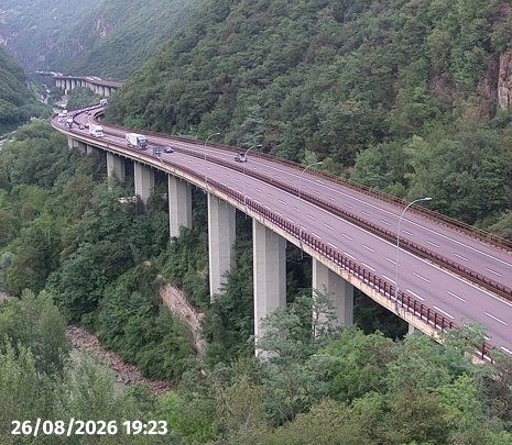 Traffic Cam Atzwang - Campodazzo › North: A22 Brennerautobahn - Autostrada del Brennero, KM
