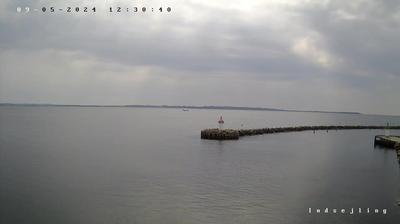 Tageslicht webcam ansicht von Kalø Vig › North: › South East: indsejling Kaløvig bådehavn
