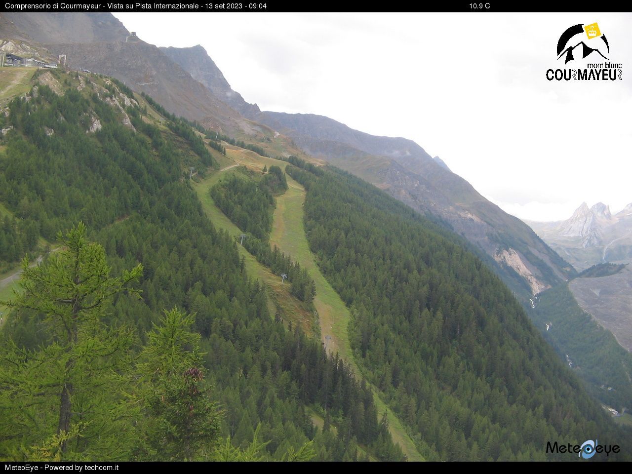 Traffic Cam Courmayeur: comprensorio di sci, pista Internazionale