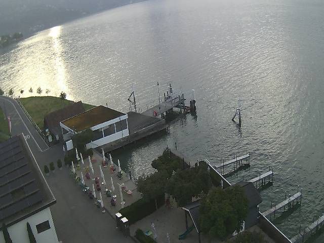 Hertenstein › Süden: Hertensteinstrasse 156 - Vierwaldstättersee