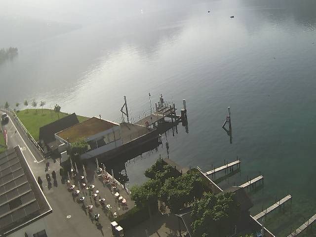 Hertenstein › Süden: Hertensteinstrasse 156 - Vierwaldstättersee