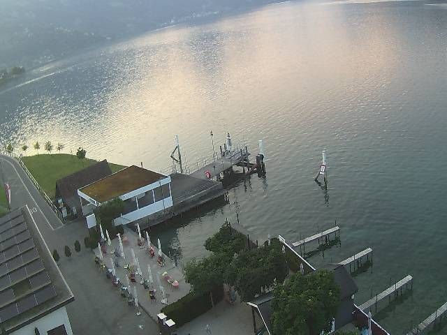 Hertenstein › Süden: Hertensteinstrasse 156 - Vierwaldstättersee
