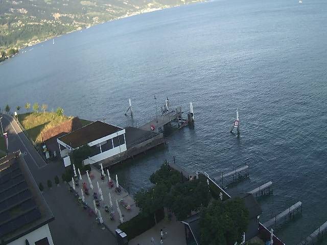 Hertenstein › Süden: Hertensteinstrasse 156 - Vierwaldstättersee