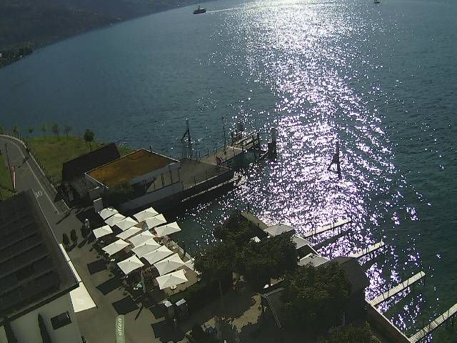 Hertenstein › Süden: Hertensteinstrasse 156 - Vierwaldstättersee