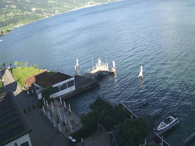 Hertenstein › Süden: Hertensteinstrasse 156 - Vierwaldstättersee
