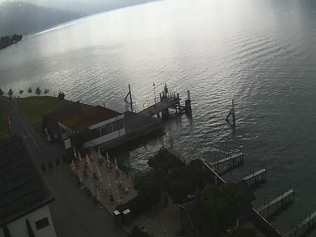 Hertenstein › Süden: Hertensteinstrasse 156 - Vierwaldstättersee