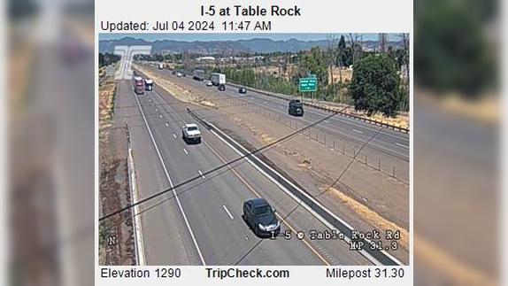 Traffic Cam Central Point: I-5 at Table Rock
