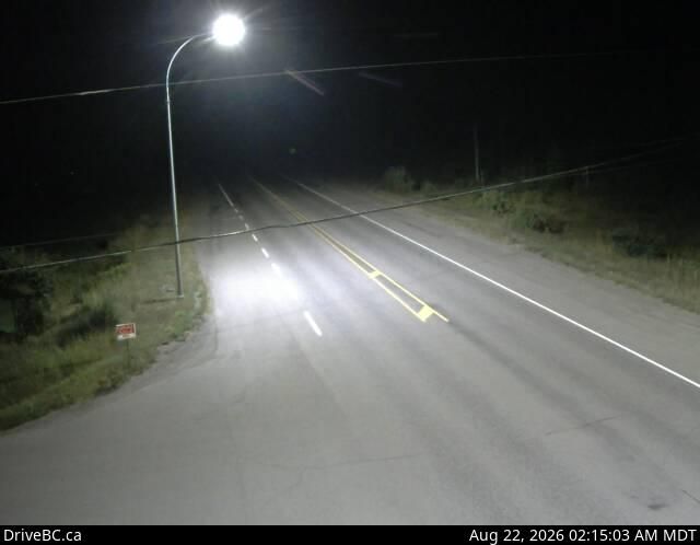 Traffic Cam Fernie › North-West: Hwy 3, in Hosmer, about 12 km north of - looking north-east