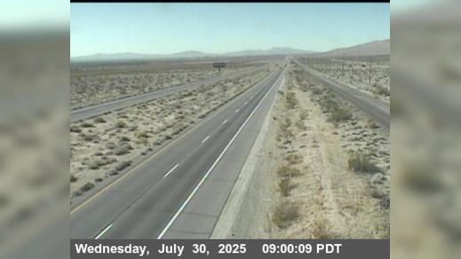 Traffic Cam Bradys › South: US-395 : North of SR-14