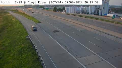 Traffic Cam Sioux City: SC - I-29 @ Floyd River (44)