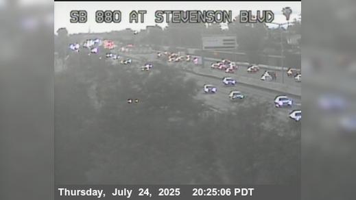 Traffic Cam Palo Alto › South: TVB07 -- I-880 : Stevenson Boulevard