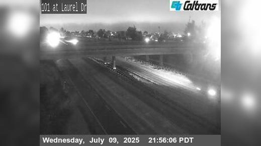 Traffic Cam Salinas › North: US-101 : Laurel Drive