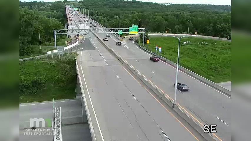 Traffic Cam Mendota: T.H.62 WB @ T.H.5