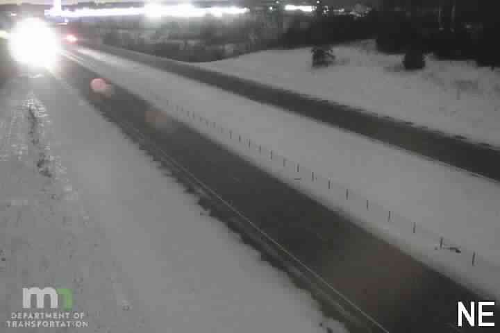 Traffic Cam Faribault: I-35: I-35 SB (MP 61.1)