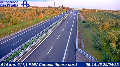 Preview delle webcam di Canosa di Puglia: A14 km. 611,1 PMV Canosa itinere nord