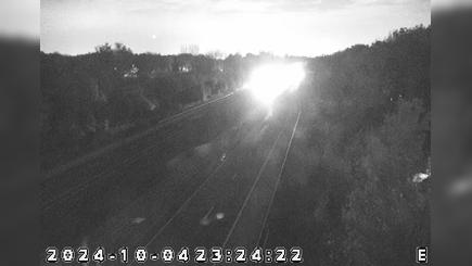 Traffic Cam Indianapolis: I-74: 1-074-070-2-1 RACEWAY RD