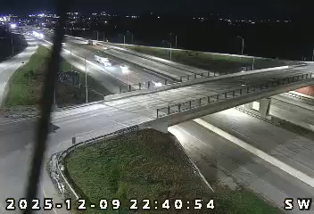 Traffic Cam Wolff: I-69: 1-069-140-3-1 SR