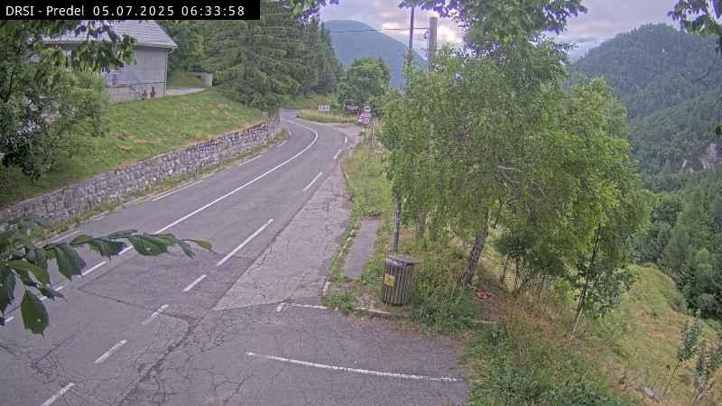 Traffic Cam Log pod Mangartom: R1-203, Predel - Bovec, pred prehodom Predel