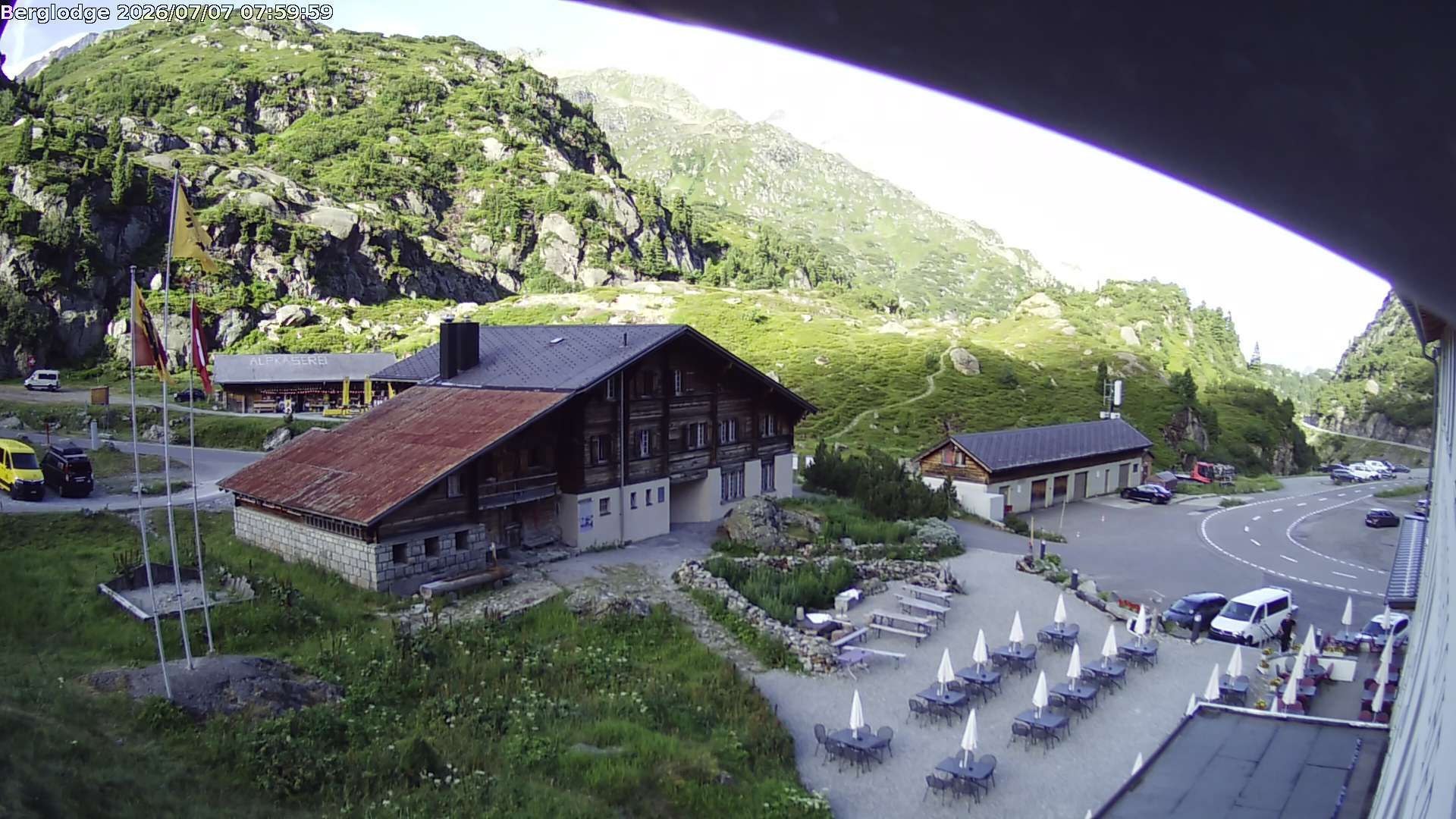 Innertkirchen › Südwesten: Hotel Steingletscher - Blick zur Steinalp Lodge und Giglistock