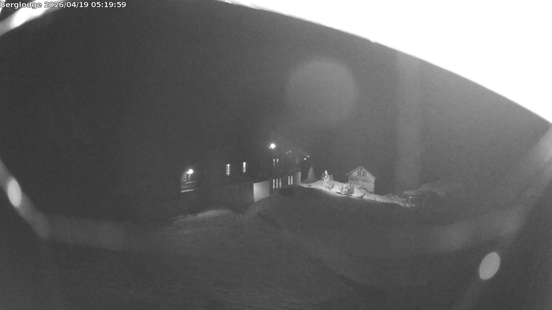 Innertkirchen: Hotel Steingletscher - Blick zur Steinalp Lodge und Giglistock