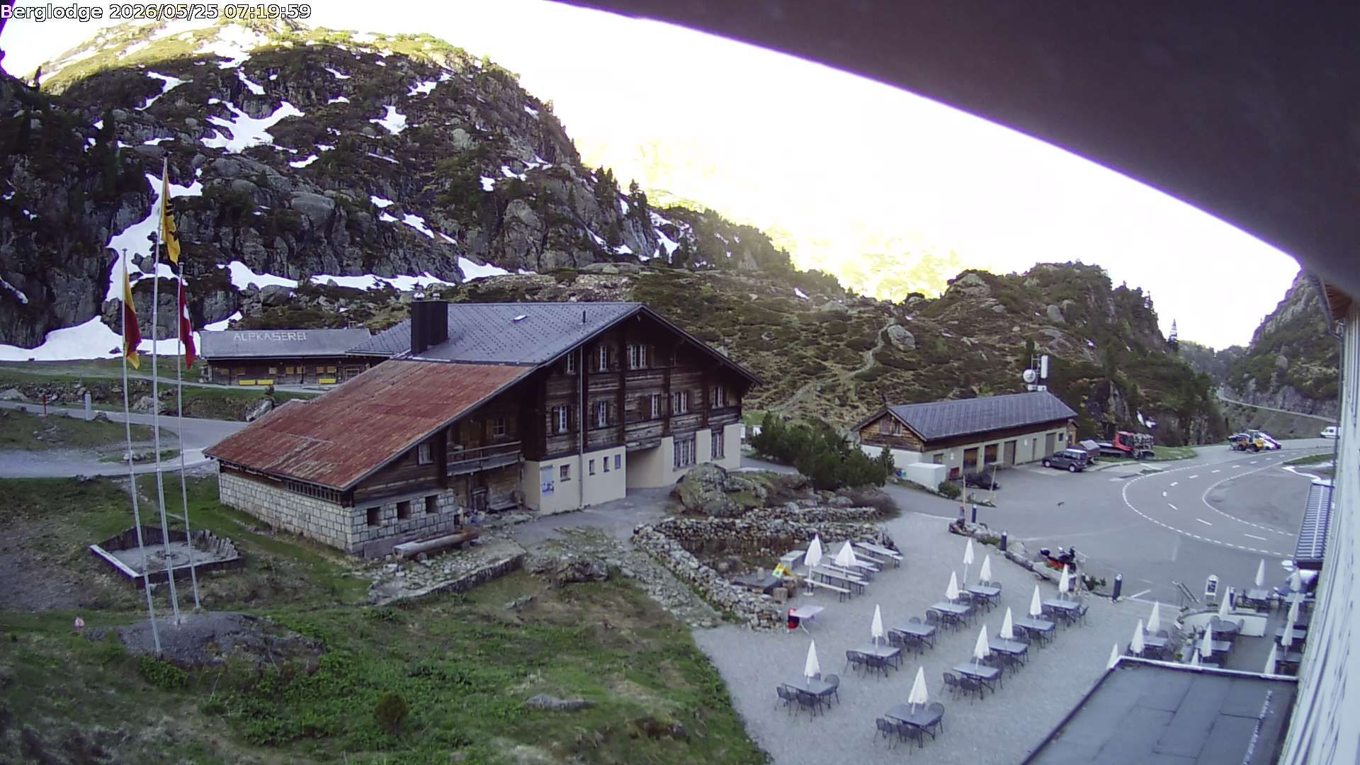 Innertkirchen › Südwesten: Hotel Steingletscher - Blick zur Steinalp Lodge und Giglistock
