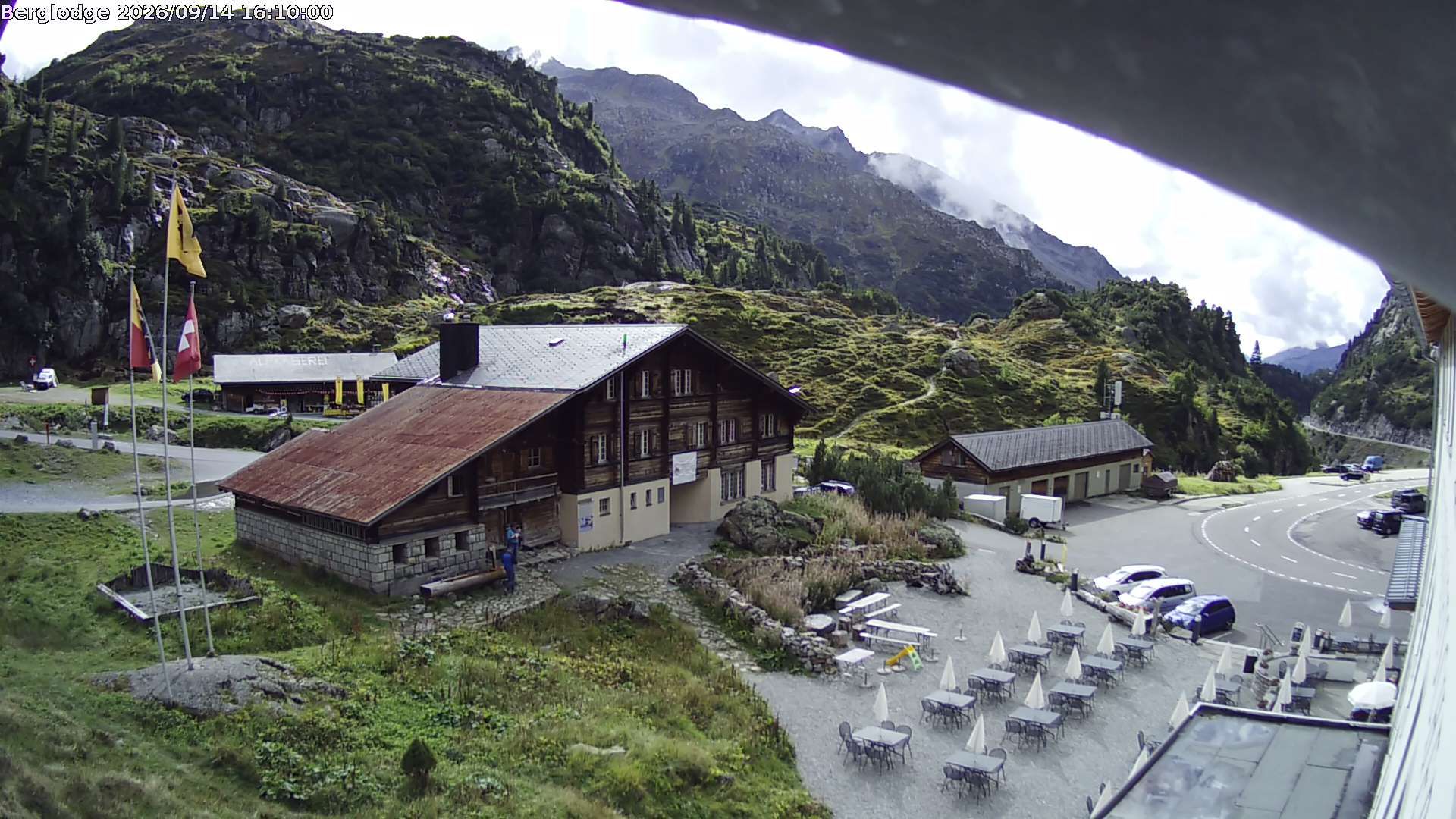Innertkirchen › Südwesten: Hotel Steingletscher - Blick zur Steinalp Lodge und Giglistock