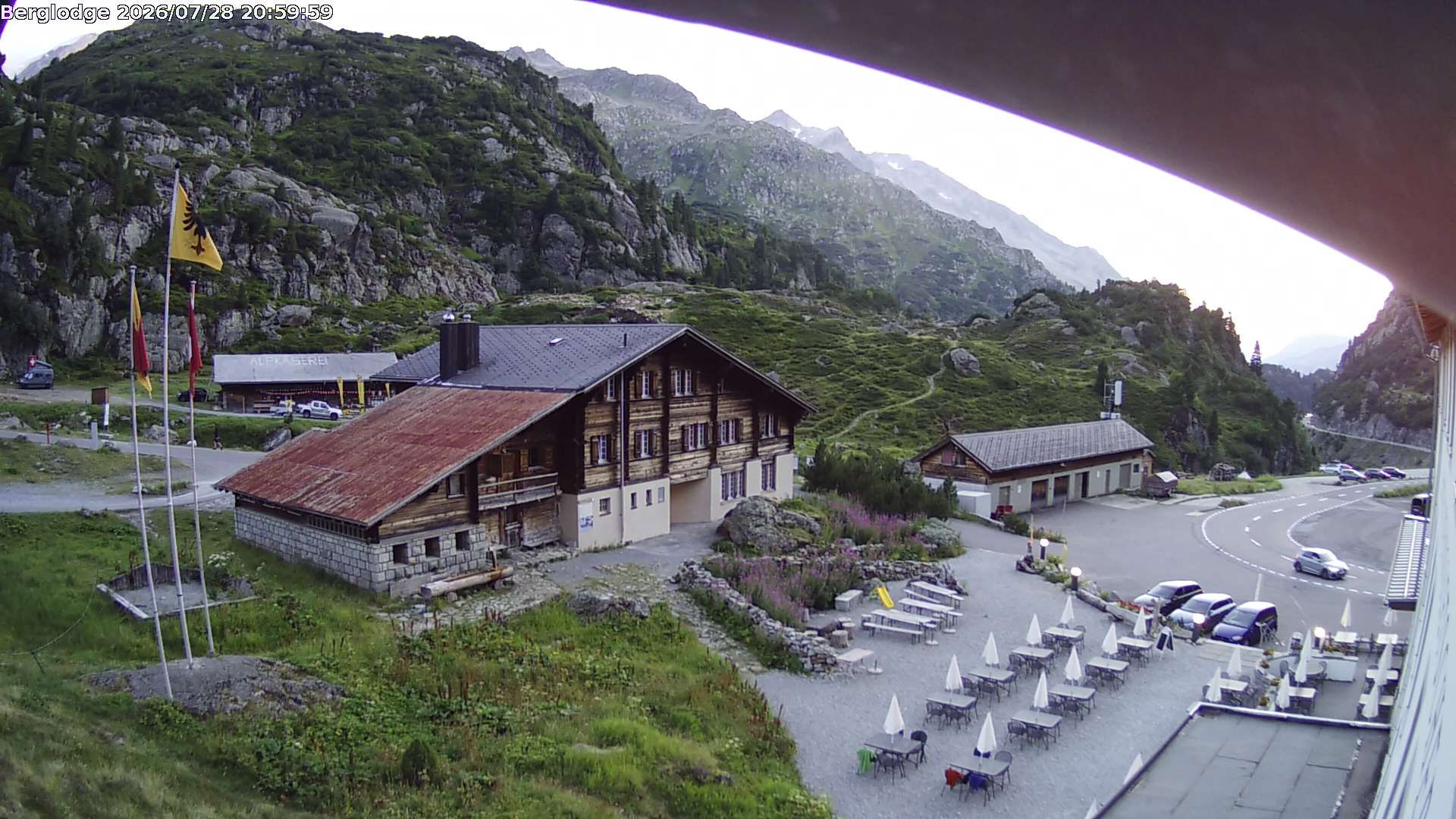 Innertkirchen › Südwesten: Hotel Steingletscher - Blick zur Steinalp Lodge und Giglistock