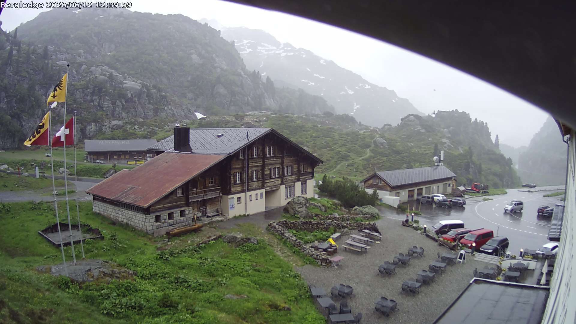 Innertkirchen › Südwesten: Hotel Steingletscher - Blick zur Steinalp Lodge und Giglistock