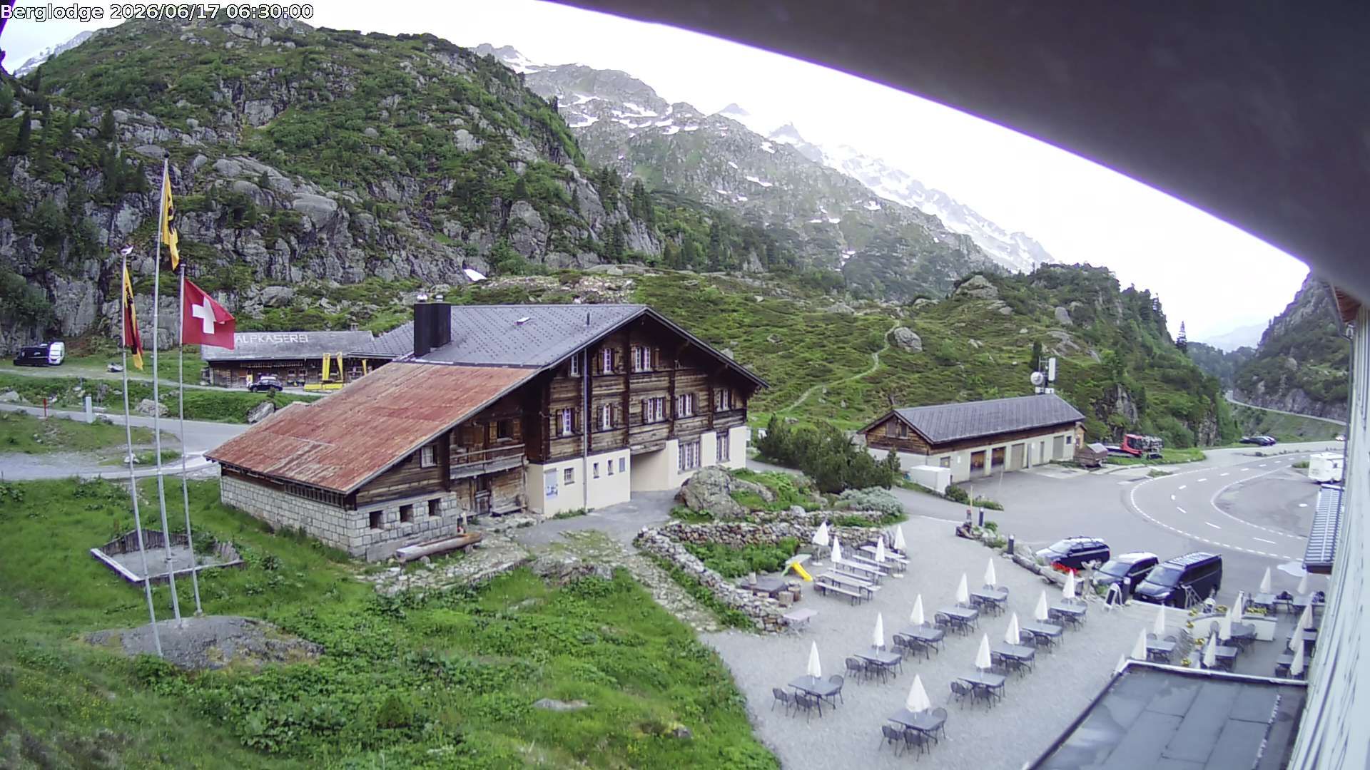 Innertkirchen › Südwesten: Hotel Steingletscher - Blick zur Steinalp Lodge und Giglistock